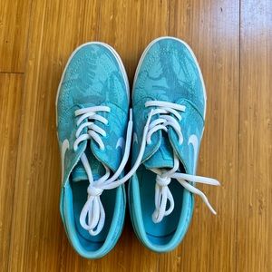Like New Stefan Janoski Turquoise Sneaker